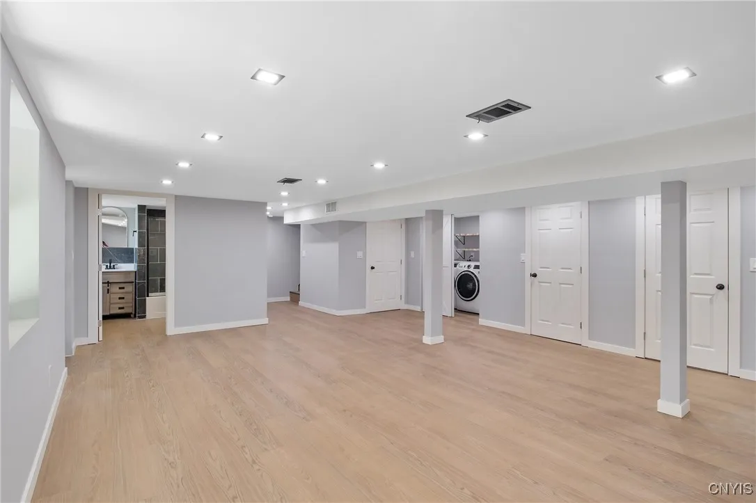 845 Glenwood Avenue, Syracuse, New York 13207, Syracuse, New York 13207, 4 Bedrooms Bedrooms, 11 Rooms Rooms,3 BathroomsBathrooms,Residential,For Sale,845 Glenwood Avenue, Syracuse, New York 13207,S1623643