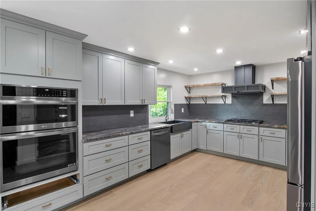 845 Glenwood Avenue, Syracuse, New York 13207, Syracuse, New York 13207, 4 Bedrooms Bedrooms, 11 Rooms Rooms,3 BathroomsBathrooms,Residential,For Sale,845 Glenwood Avenue, Syracuse, New York 13207,S1623643