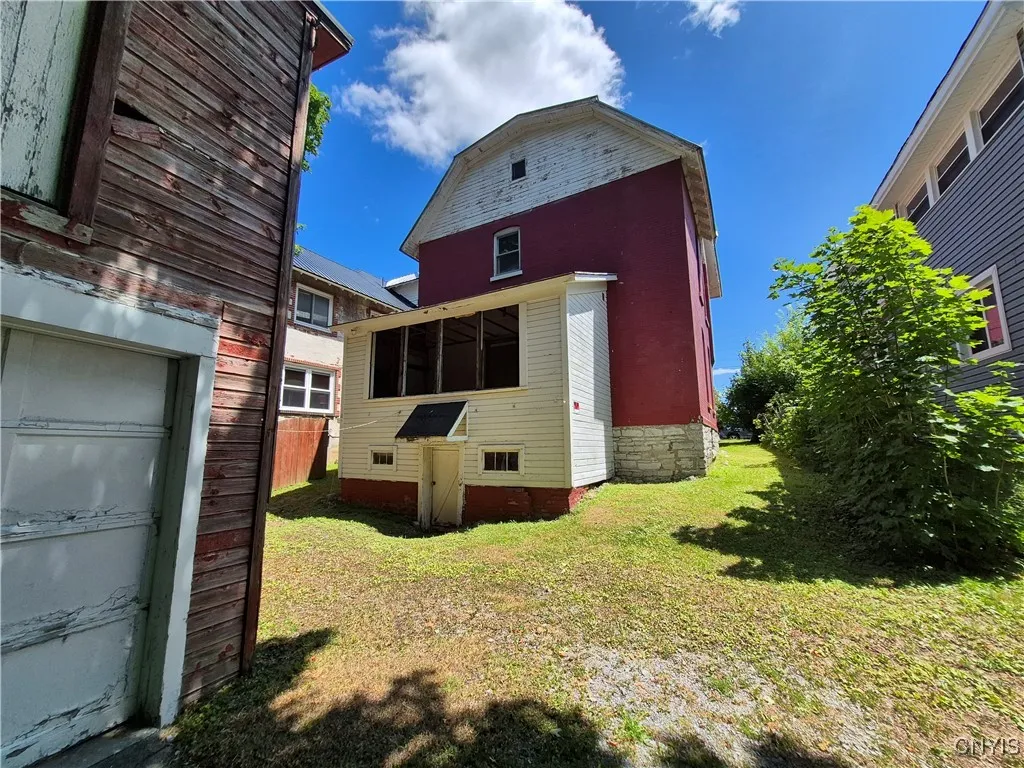 146 South Massey Street, Watertown City, New York, Watertown City, New York 13601, 5 Bedrooms Bedrooms, 10 Rooms Rooms,2 BathroomsBathrooms,Residential,For Sale,146 South Massey Street, Watertown City, New York ,S1623803
