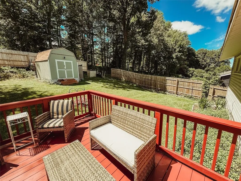 304 Southfield Drive, Manlius, New York 13066, Manlius, New York 13066, 3 Bedrooms Bedrooms, 9 Rooms Rooms,2 BathroomsBathrooms,Residential,For Sale,304 Southfield Drive, Manlius, New York 13066,R1623779