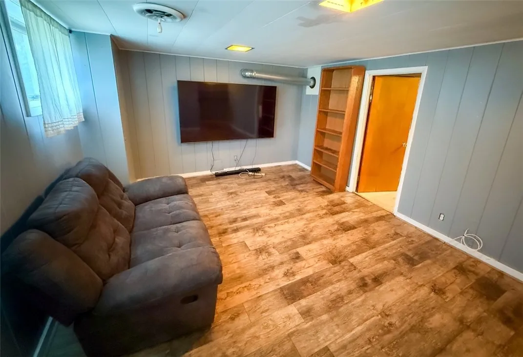304 Southfield Drive, Manlius, New York 13066, Manlius, New York 13066, 3 Bedrooms Bedrooms, 9 Rooms Rooms,2 BathroomsBathrooms,Residential,For Sale,304 Southfield Drive, Manlius, New York 13066,R1623779