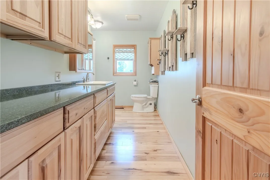 25800 Walrath Road, Lyme, New York 13622, Lyme, New York 13622, 3 Bedrooms Bedrooms, 8 Rooms Rooms,1 BathroomBathrooms,Residential,For Sale,25800 Walrath Road, Lyme, New York 13622,S1623086