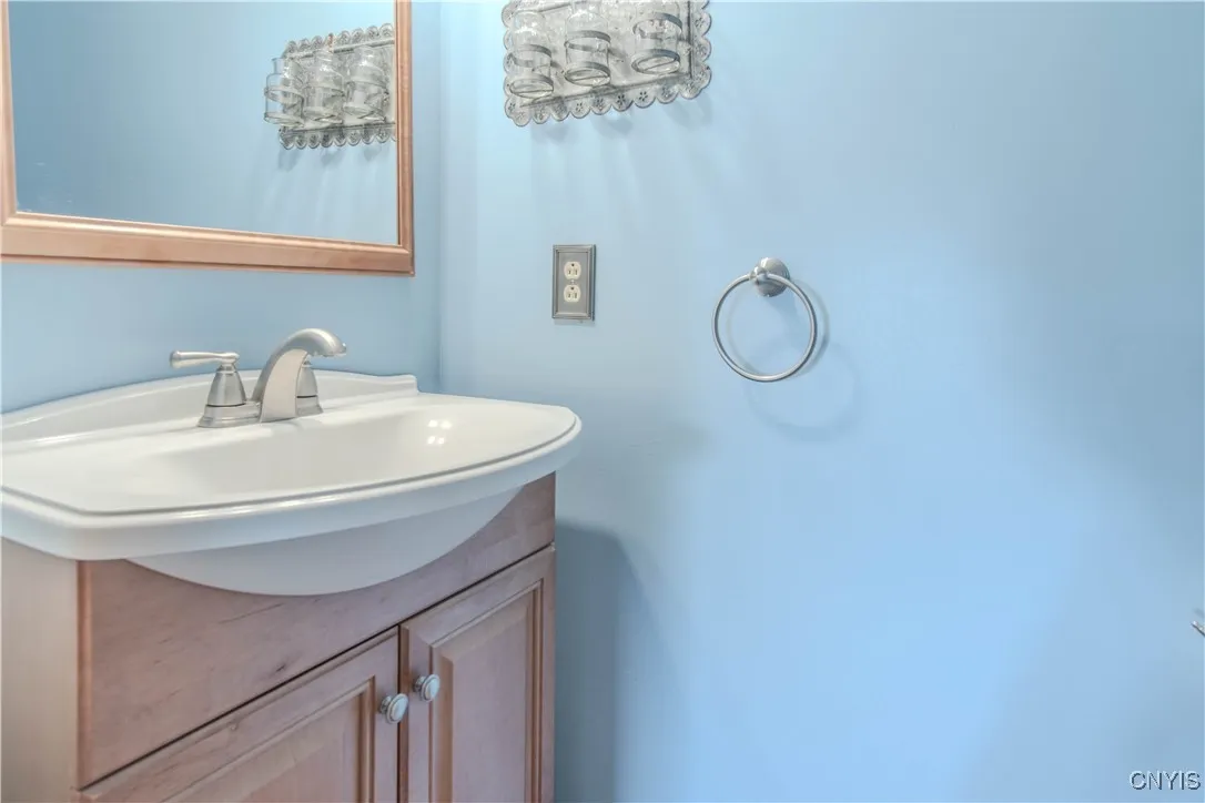 25800 Walrath Road, Lyme, New York 13622, Lyme, New York 13622, 3 Bedrooms Bedrooms, 8 Rooms Rooms,1 BathroomBathrooms,Residential,For Sale,25800 Walrath Road, Lyme, New York 13622,S1623086