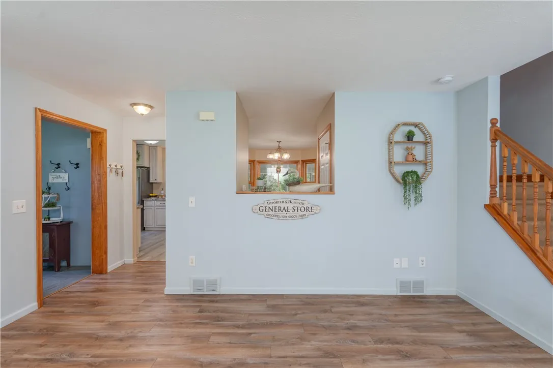 6595 Hilts Road, Sparta, New York 14572, Sparta, New York 14572, 3 Bedrooms Bedrooms, 7 Rooms Rooms,2 BathroomsBathrooms,Residential,For Sale,6595 Hilts Road, Sparta, New York 14572,R1618262