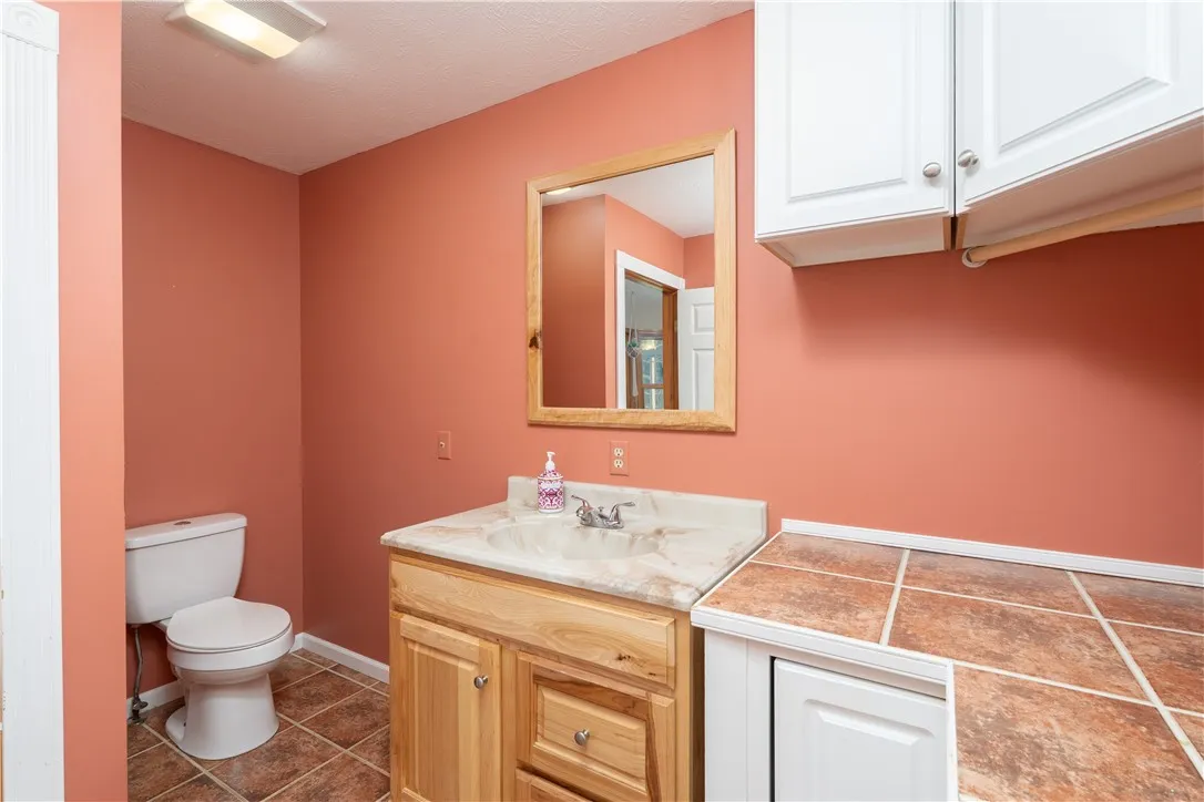 6595 Hilts Road, Sparta, New York 14572, Sparta, New York 14572, 3 Bedrooms Bedrooms, 7 Rooms Rooms,2 BathroomsBathrooms,Residential,For Sale,6595 Hilts Road, Sparta, New York 14572,R1618262