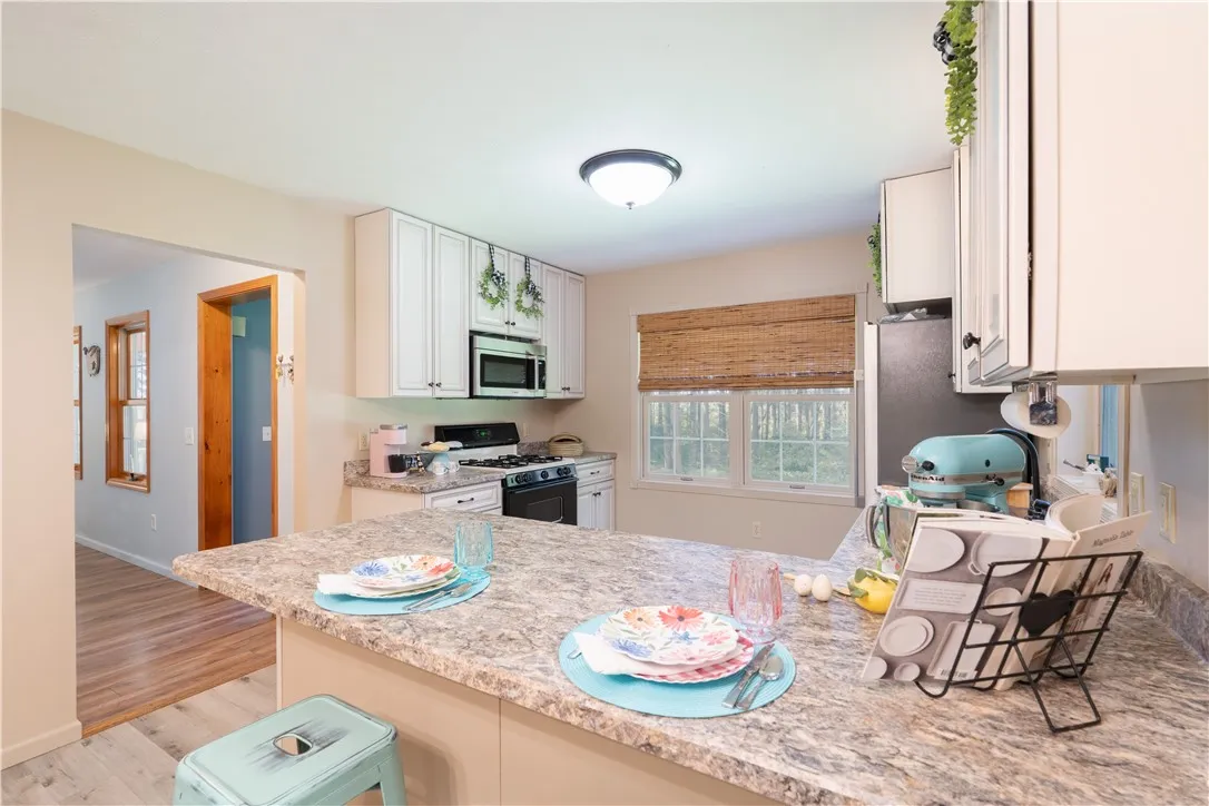6595 Hilts Road, Sparta, New York 14572, Sparta, New York 14572, 3 Bedrooms Bedrooms, 7 Rooms Rooms,2 BathroomsBathrooms,Residential,For Sale,6595 Hilts Road, Sparta, New York 14572,R1618262