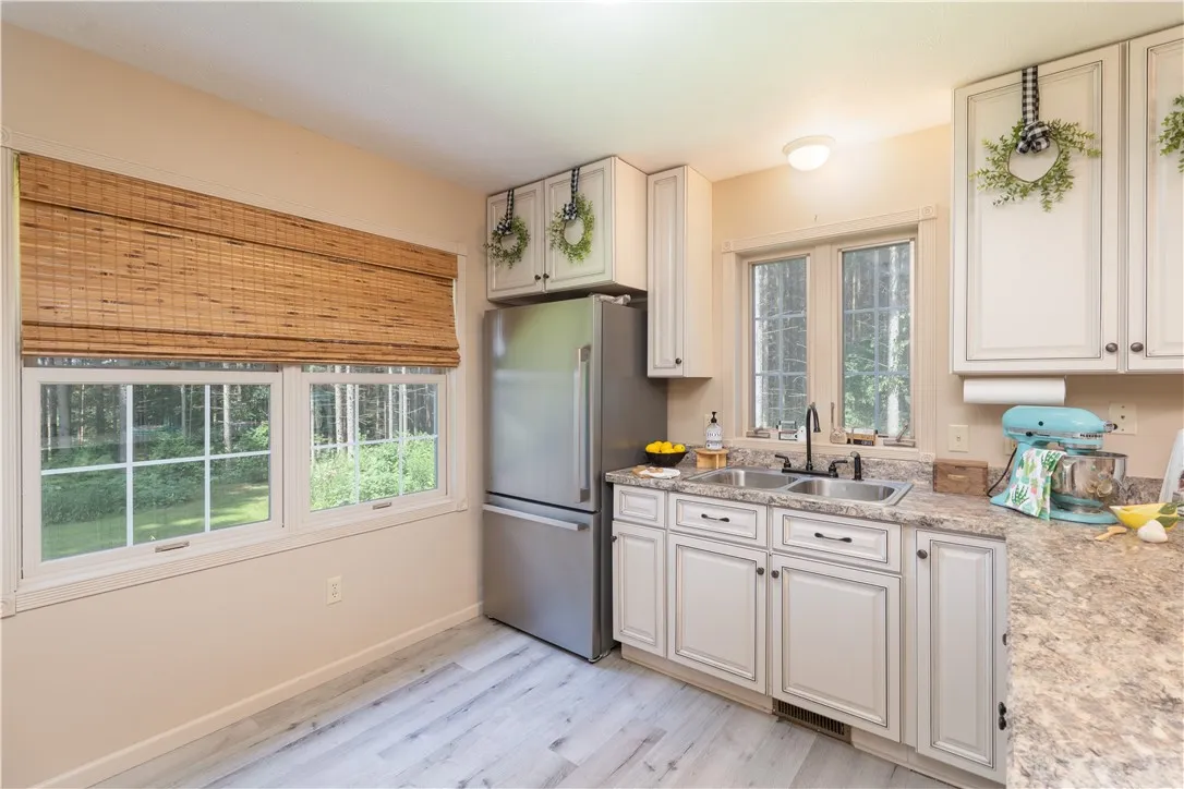 6595 Hilts Road, Sparta, New York 14572, Sparta, New York 14572, 3 Bedrooms Bedrooms, 7 Rooms Rooms,2 BathroomsBathrooms,Residential,For Sale,6595 Hilts Road, Sparta, New York 14572,R1618262