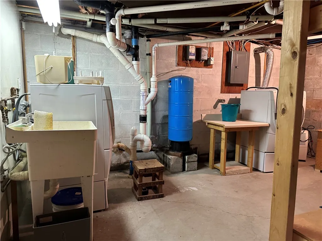 1682 Walton Mountain Road, Walton, New York 13856, Walton, New York 13856, 3 Bedrooms Bedrooms, 10 Rooms Rooms,1 BathroomBathrooms,Residential,For Sale,1682 Walton Mountain Road, Walton, New York 13856,R1623821