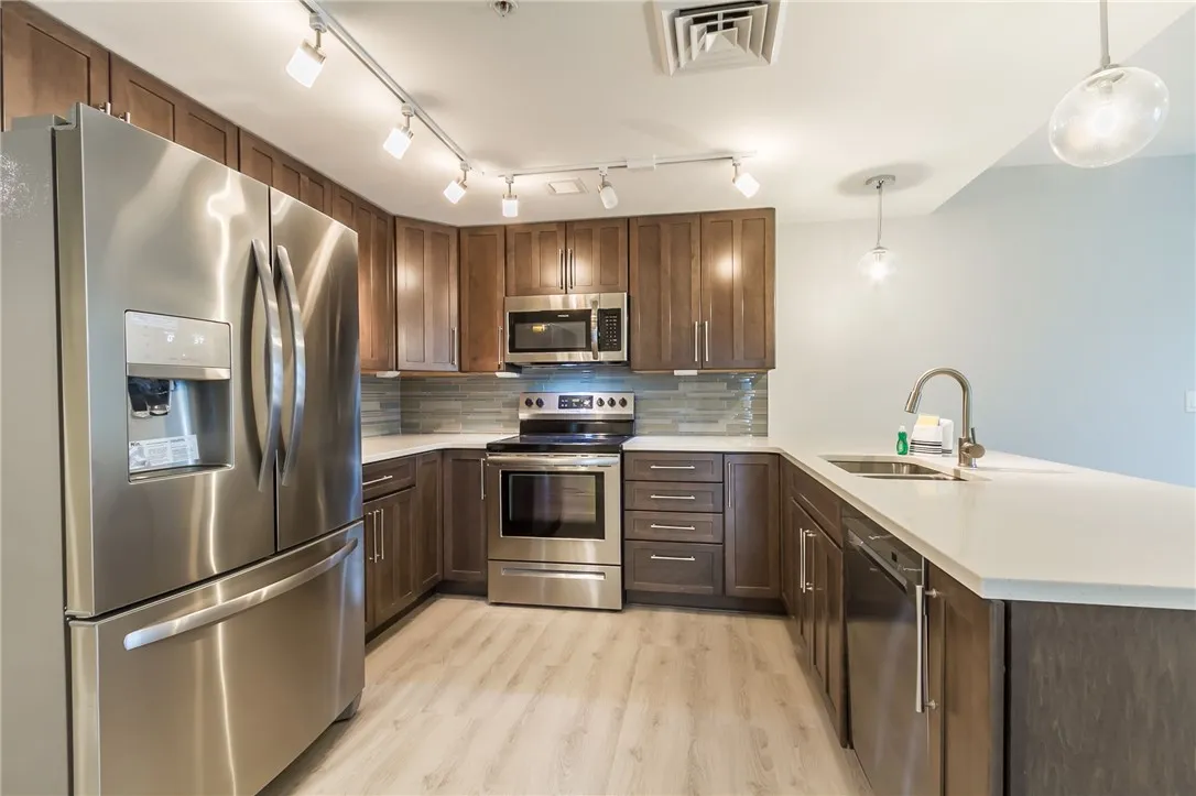 205 Lakeshore Drive 521, Canandaigua City, New Yor, Canandaigua City, New York 14424, 1 Bedroom Bedrooms, 4 Rooms Rooms,1 BathroomBathrooms,Residential,For Sale,205 Lakeshore Drive 521, Canandaigua City, New Yor,R1623820