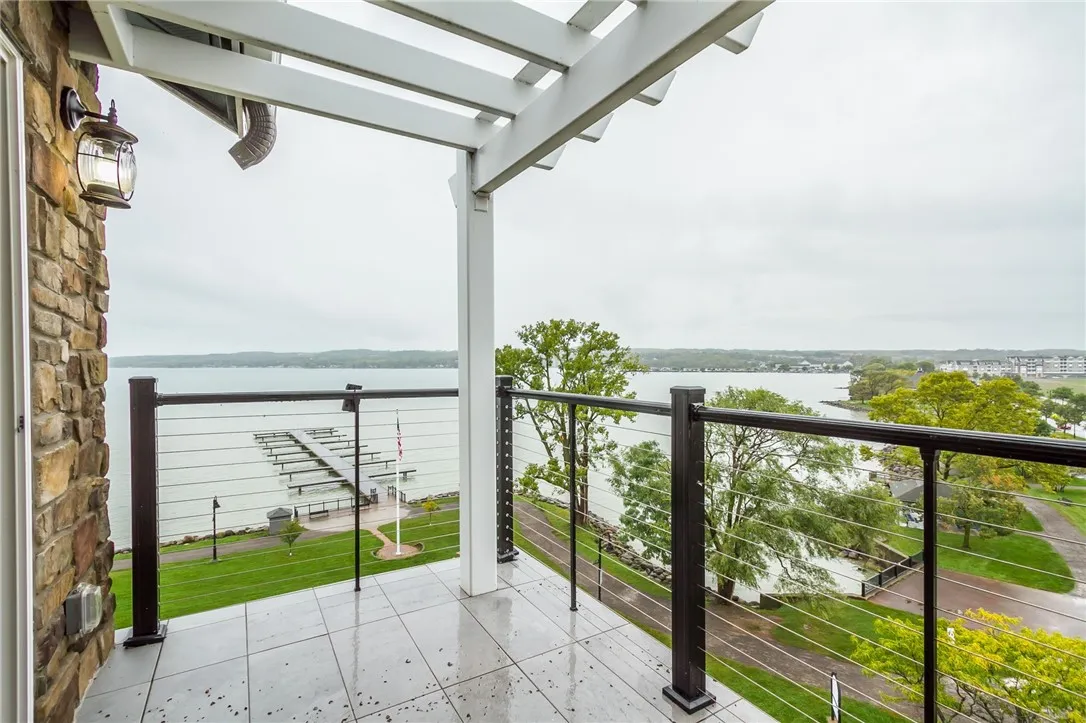 205 Lakeshore Drive 521, Canandaigua City, New Yor, Canandaigua City, New York 14424, 1 Bedroom Bedrooms, 4 Rooms Rooms,1 BathroomBathrooms,Residential,For Sale,205 Lakeshore Drive 521, Canandaigua City, New Yor,R1623820