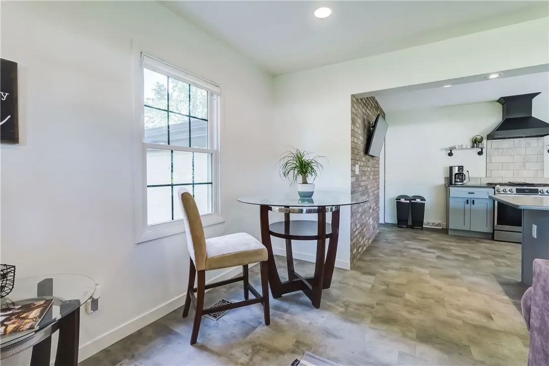 20 Meadow View Drive, Penfield, New York 14526, Penfield, New York 14526, 3 Bedrooms Bedrooms, 5 Rooms Rooms,1 BathroomBathrooms,Residential Lease,For Rent,20 Meadow View Drive, Penfield, New York 14526,R1623765