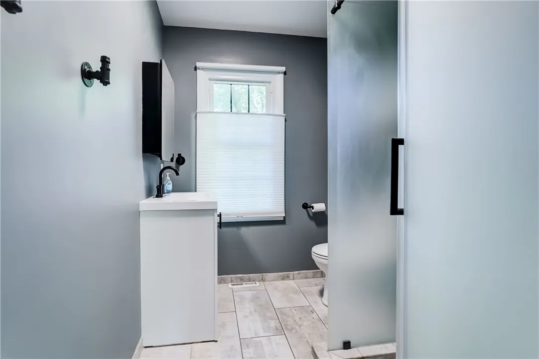 20 Meadow View Drive, Penfield, New York 14526, Penfield, New York 14526, 3 Bedrooms Bedrooms, 5 Rooms Rooms,1 BathroomBathrooms,Residential Lease,For Rent,20 Meadow View Drive, Penfield, New York 14526,R1623765