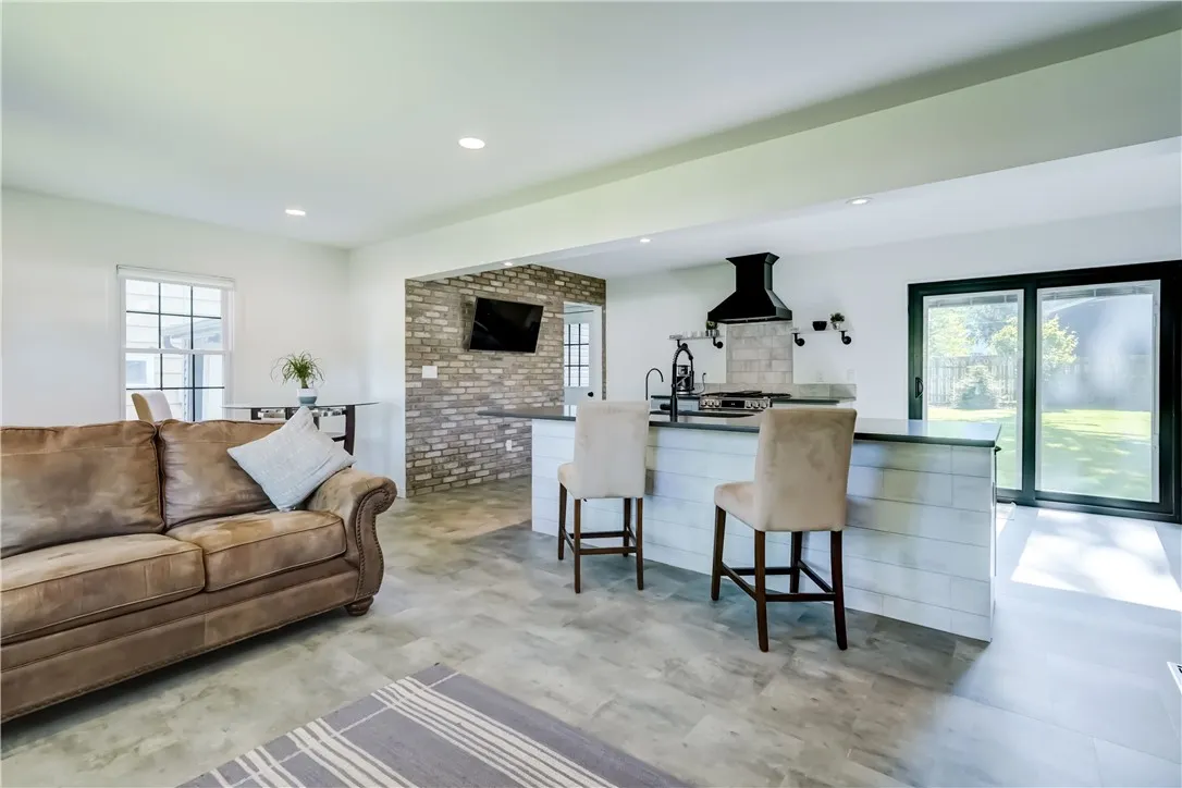20 Meadow View Drive, Penfield, New York 14526, Penfield, New York 14526, 3 Bedrooms Bedrooms, 5 Rooms Rooms,1 BathroomBathrooms,Residential Lease,For Rent,20 Meadow View Drive, Penfield, New York 14526,R1623765