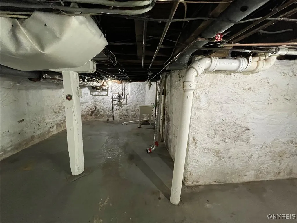 35 Pound Street, Lockport City, New York 14094, Lockport City, New York 14094, 3 Bedrooms Bedrooms, ,2 BathroomsBathrooms,Residential,For Sale,35 Pound Street, Lockport City, New York 14094,B1623476