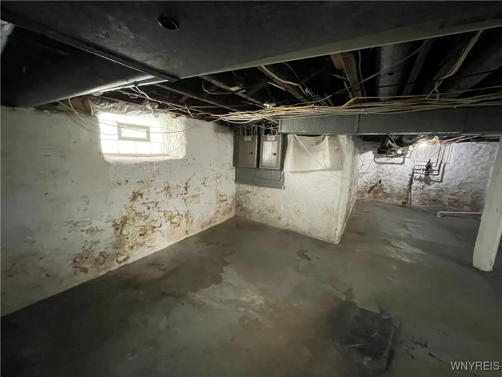 35 Pound Street, Lockport City, New York 14094, Lockport City, New York 14094, 3 Bedrooms Bedrooms, ,2 BathroomsBathrooms,Residential,For Sale,35 Pound Street, Lockport City, New York 14094,B1623476