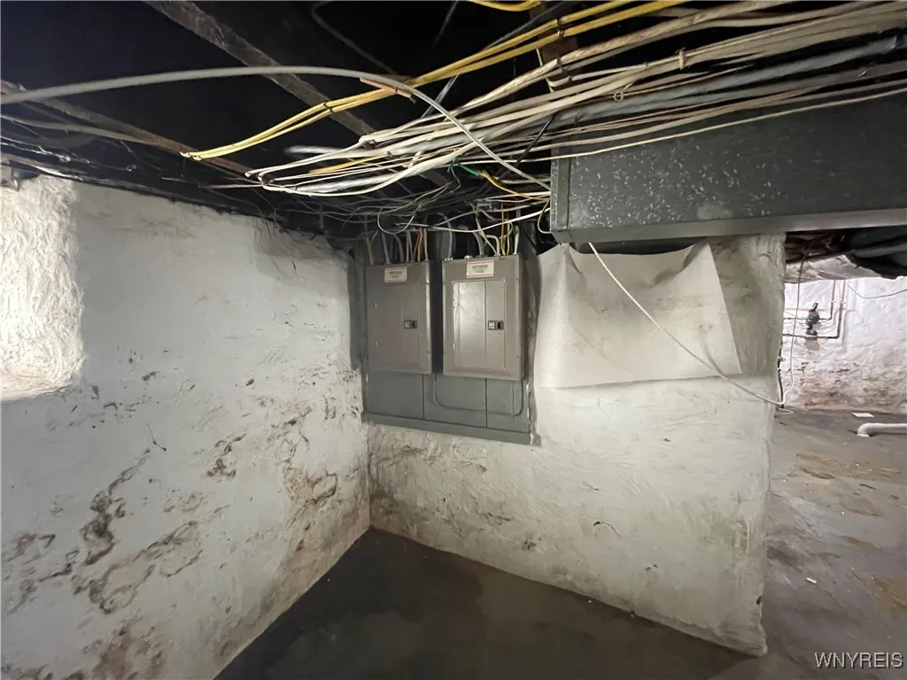 35 Pound Street, Lockport City, New York 14094, Lockport City, New York 14094, 3 Bedrooms Bedrooms, ,2 BathroomsBathrooms,Residential,For Sale,35 Pound Street, Lockport City, New York 14094,B1623476
