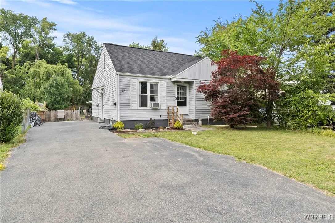 78 Grand Boulevard, Cheektowaga, New York 14225, Cheektowaga, New York 14225, 3 Bedrooms Bedrooms, 7 Rooms Rooms,1 BathroomBathrooms,Residential,For Sale,78 Grand Boulevard, Cheektowaga, New York 14225,B1623824