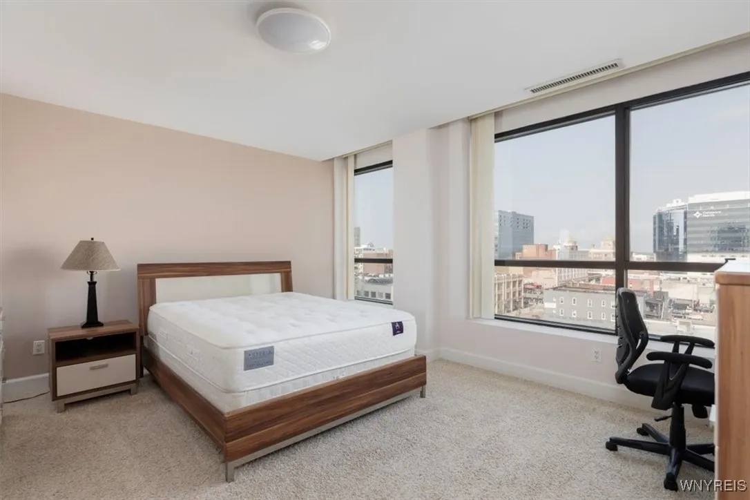 600 Main Street 702, Buffalo, New York 14202, Buffalo, New York 14202, 2 Bedrooms Bedrooms, 4 Rooms Rooms,2 BathroomsBathrooms,Residential Lease,For Rent,600 Main Street 702, Buffalo, New York 14202,B1621300