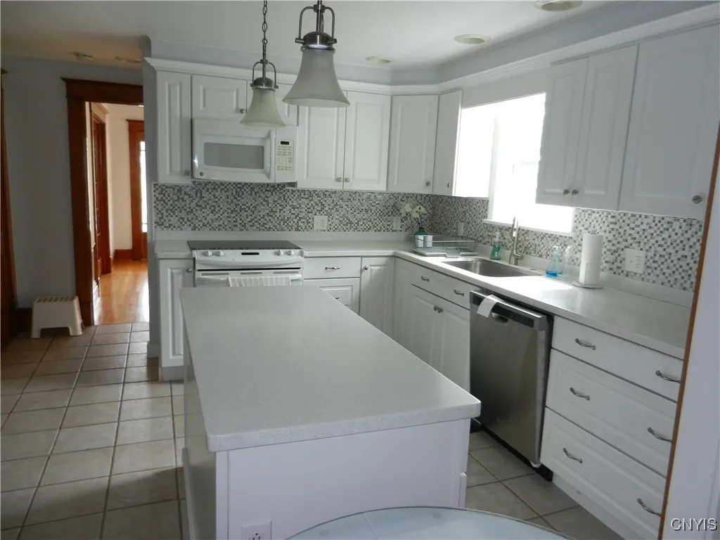 27 Spofford Square, Manheim, New York 13329, Manheim, New York 13329, 4 Bedrooms Bedrooms, 9 Rooms Rooms,2 BathroomsBathrooms,Residential,For Sale,27 Spofford Square, Manheim, New York 13329,S1623279