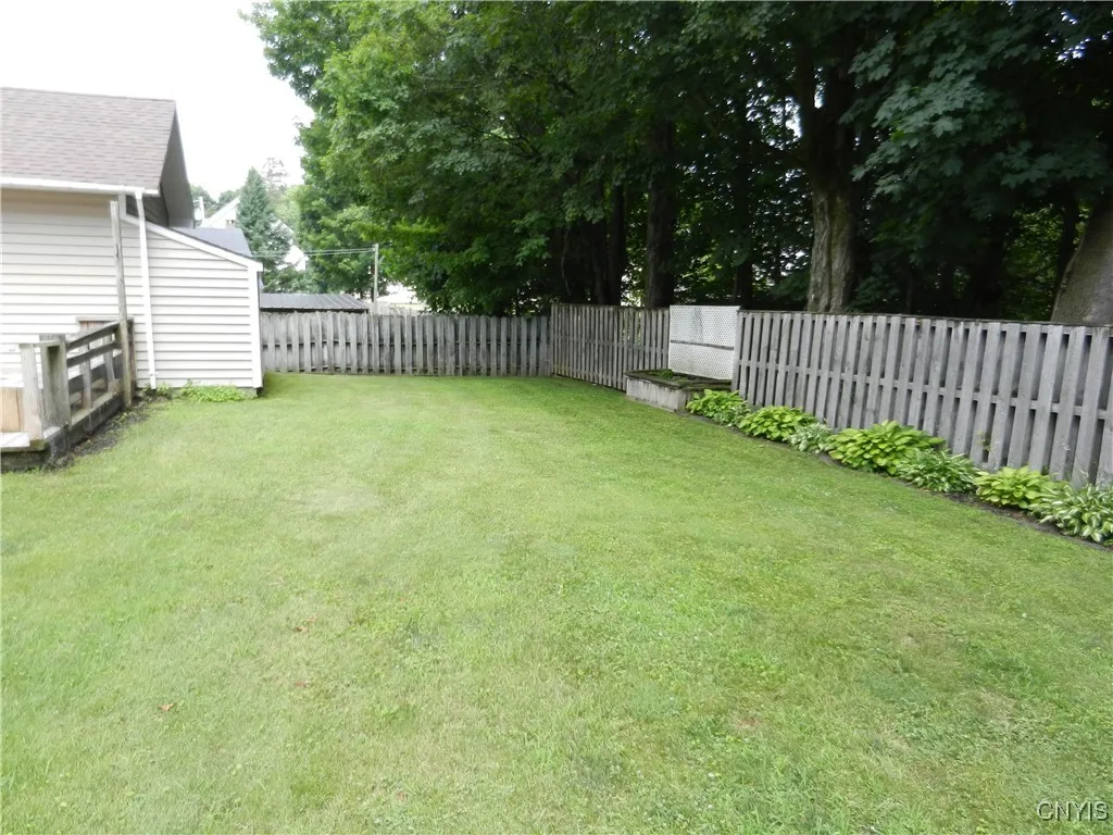 27 Spofford Square, Manheim, New York 13329, Manheim, New York 13329, 4 Bedrooms Bedrooms, 9 Rooms Rooms,2 BathroomsBathrooms,Residential,For Sale,27 Spofford Square, Manheim, New York 13329,S1623279