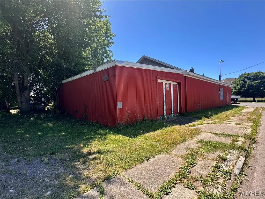 1572 Seneca Street, Buffalo, New York 14210, Buffalo, New York 14210, ,Commercial Sale,For Sale,1572 Seneca Street, Buffalo, New York 14210,B1623221