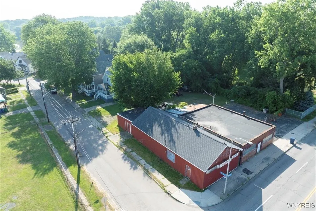 1572 Seneca Street, Buffalo, New York 14210, Buffalo, New York 14210, ,Commercial Sale,For Sale,1572 Seneca Street, Buffalo, New York 14210,B1623221
