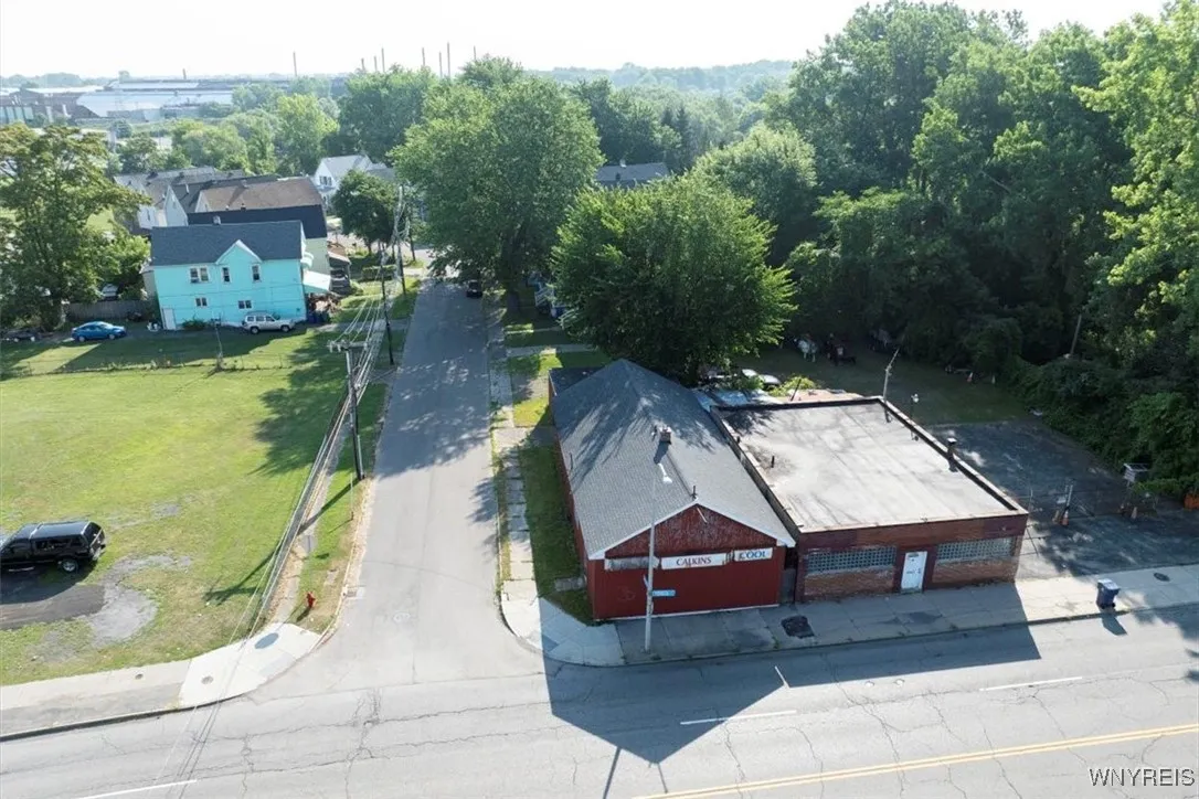 1572 Seneca Street, Buffalo, New York 14210, Buffalo, New York 14210, ,Commercial Sale,For Sale,1572 Seneca Street, Buffalo, New York 14210,B1623221