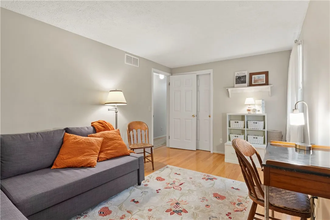 718 Audley End, Webster, New York 14580, Webster, New York 14580, 4 Bedrooms Bedrooms, 8 Rooms Rooms,2 BathroomsBathrooms,Residential,For Sale,718 Audley End, Webster, New York 14580,R1623805