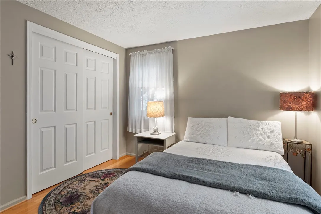 718 Audley End, Webster, New York 14580, Webster, New York 14580, 4 Bedrooms Bedrooms, 8 Rooms Rooms,2 BathroomsBathrooms,Residential,For Sale,718 Audley End, Webster, New York 14580,R1623805
