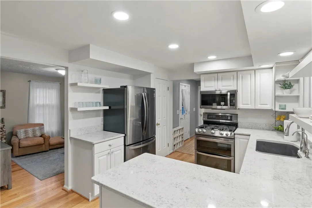 718 Audley End, Webster, New York 14580, Webster, New York 14580, 4 Bedrooms Bedrooms, 8 Rooms Rooms,2 BathroomsBathrooms,Residential,For Sale,718 Audley End, Webster, New York 14580,R1623805