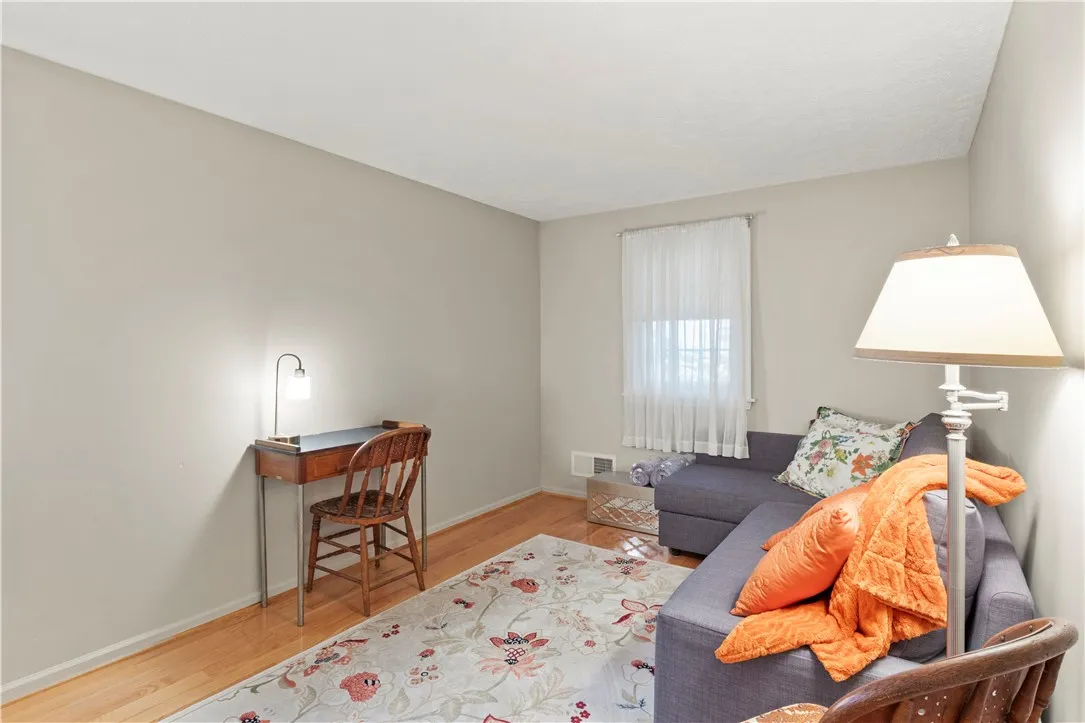 718 Audley End, Webster, New York 14580, Webster, New York 14580, 4 Bedrooms Bedrooms, 8 Rooms Rooms,2 BathroomsBathrooms,Residential,For Sale,718 Audley End, Webster, New York 14580,R1623805