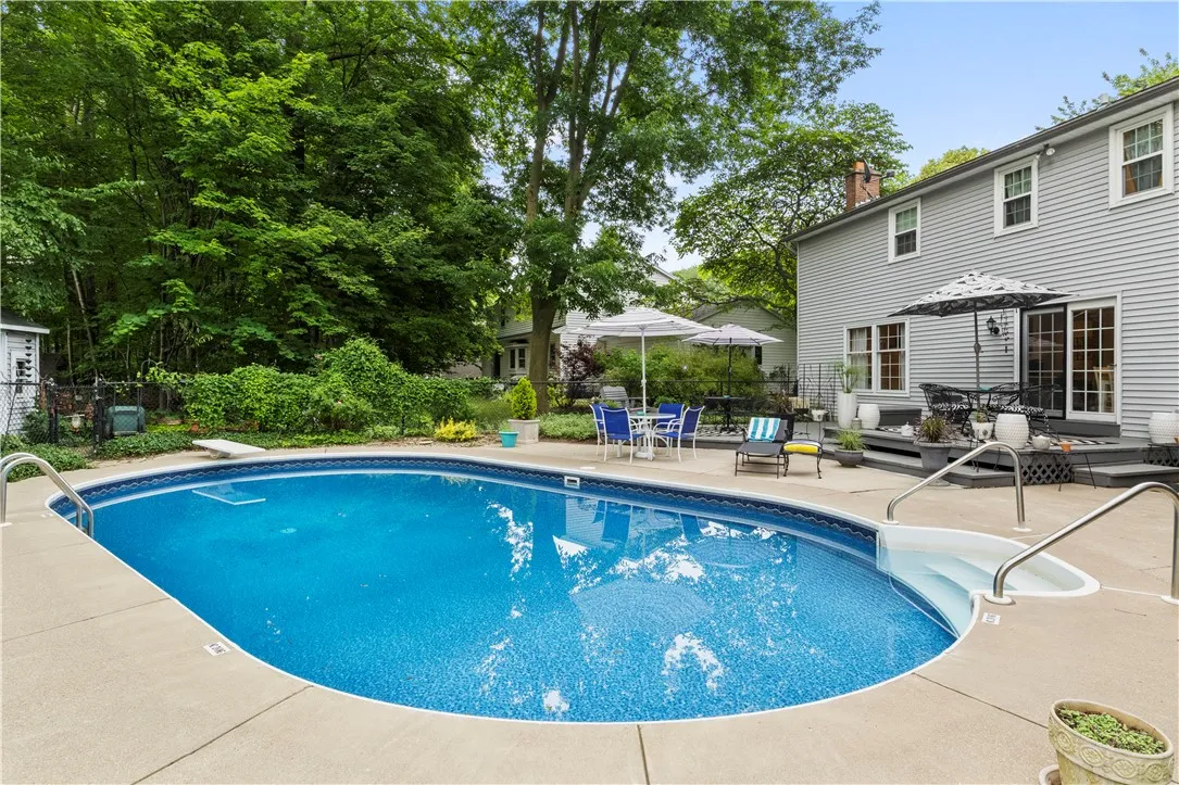 718 Audley End, Webster, New York 14580, Webster, New York 14580, 4 Bedrooms Bedrooms, 8 Rooms Rooms,2 BathroomsBathrooms,Residential,For Sale,718 Audley End, Webster, New York 14580,R1623805