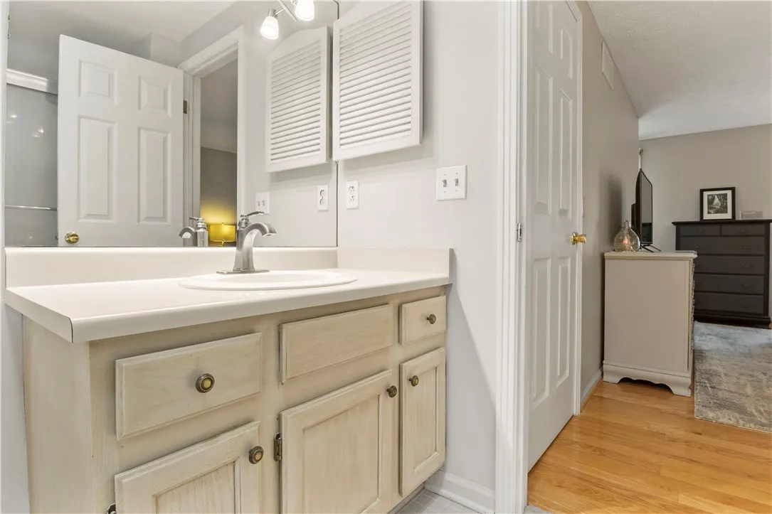 718 Audley End, Webster, New York 14580, Webster, New York 14580, 4 Bedrooms Bedrooms, 8 Rooms Rooms,2 BathroomsBathrooms,Residential,For Sale,718 Audley End, Webster, New York 14580,R1623805
