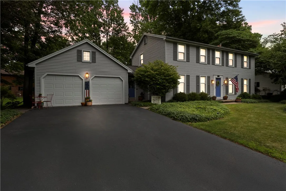 718 Audley End, Webster, New York 14580, Webster, New York 14580, 4 Bedrooms Bedrooms, 8 Rooms Rooms,2 BathroomsBathrooms,Residential,For Sale,718 Audley End, Webster, New York 14580,R1623805