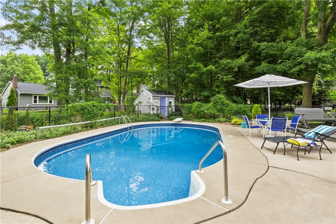718 Audley End, Webster, New York 14580, Webster, New York 14580, 4 Bedrooms Bedrooms, 8 Rooms Rooms,2 BathroomsBathrooms,Residential,For Sale,718 Audley End, Webster, New York 14580,R1623805
