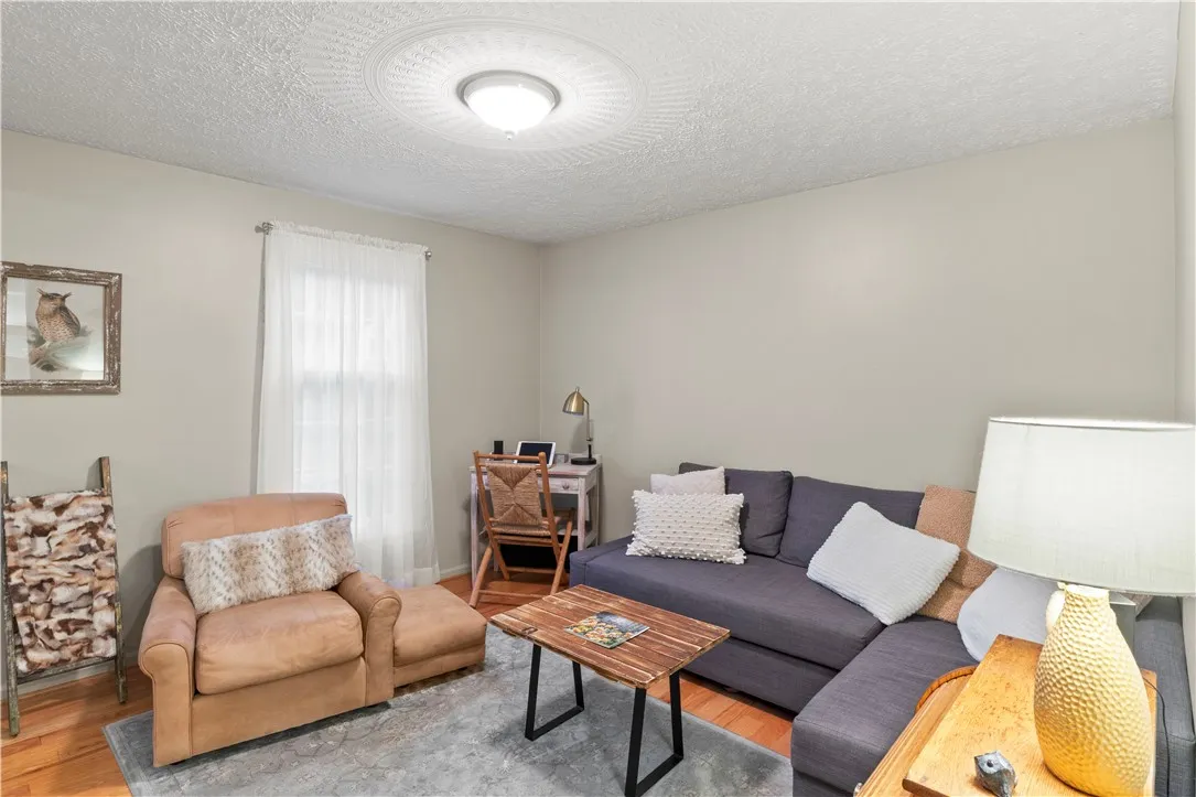 718 Audley End, Webster, New York 14580, Webster, New York 14580, 4 Bedrooms Bedrooms, 8 Rooms Rooms,2 BathroomsBathrooms,Residential,For Sale,718 Audley End, Webster, New York 14580,R1623805