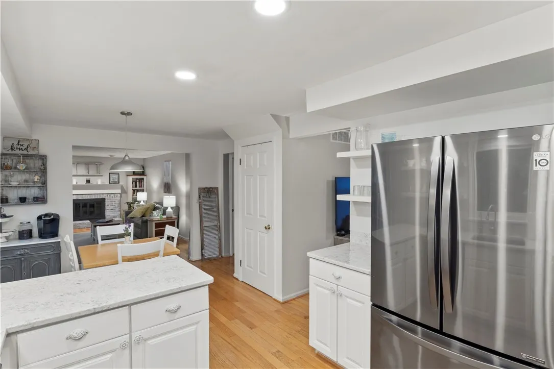 718 Audley End, Webster, New York 14580, Webster, New York 14580, 4 Bedrooms Bedrooms, 8 Rooms Rooms,2 BathroomsBathrooms,Residential,For Sale,718 Audley End, Webster, New York 14580,R1623805
