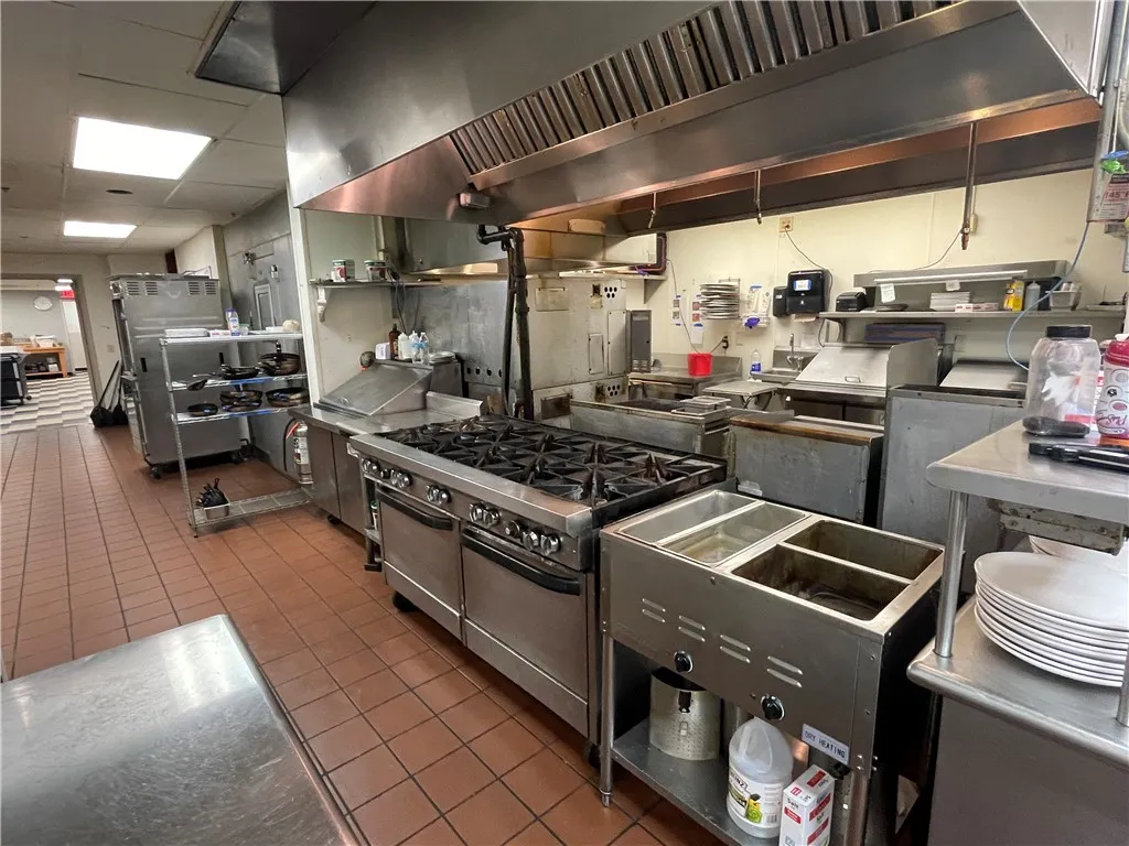 800 South Main Street, Canandaigua City, New York, Canandaigua City, New York 14424, ,Commercial Sale,For Sale,800 South Main Street, Canandaigua City, New York ,R1623144