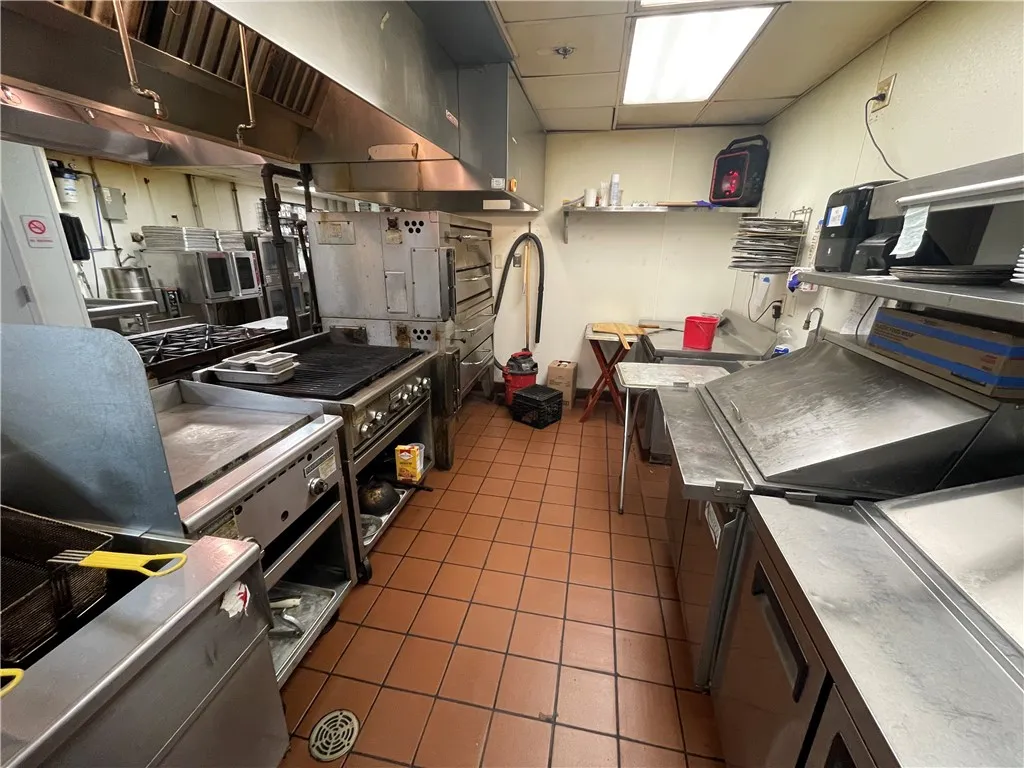 800 South Main Street, Canandaigua City, New York, Canandaigua City, New York 14424, ,Commercial Sale,For Sale,800 South Main Street, Canandaigua City, New York ,R1623144