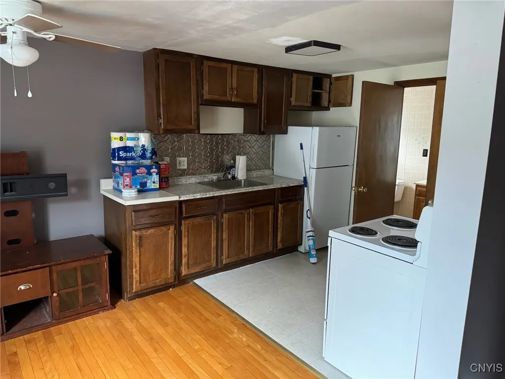 810 Utica Street, Whitestown, New York 13424, Whitestown, New York 13424, 3 Bedrooms Bedrooms, ,3 BathroomsBathrooms,Residential,For Sale,810 Utica Street, Whitestown, New York 13424,S1623845