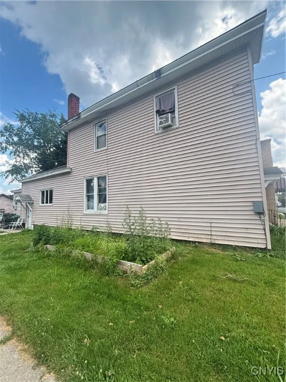 810 Utica Street, Whitestown, New York 13424, Whitestown, New York 13424, 3 Bedrooms Bedrooms, ,3 BathroomsBathrooms,Residential,For Sale,810 Utica Street, Whitestown, New York 13424,S1623845