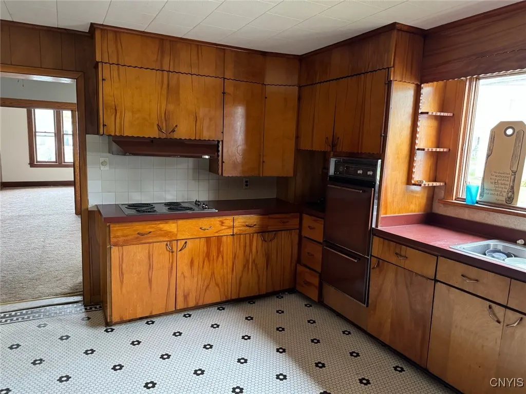 810 Utica Street, Whitestown, New York 13424, Whitestown, New York 13424, 3 Bedrooms Bedrooms, ,3 BathroomsBathrooms,Residential,For Sale,810 Utica Street, Whitestown, New York 13424,S1623845