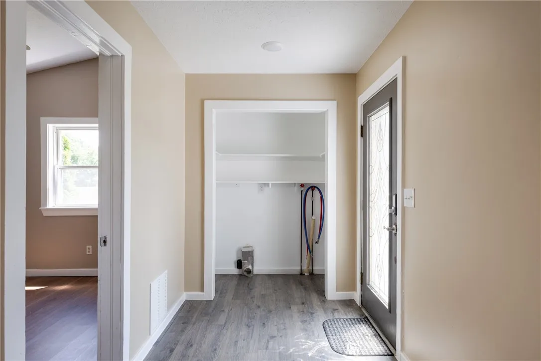 160 Lenox Avenue, Horseheads, New York 14845, Horseheads, New York 14845, 3 Bedrooms Bedrooms, 5 Rooms Rooms,1 BathroomBathrooms,Residential,For Sale,160 Lenox Avenue, Horseheads, New York 14845,R1623685