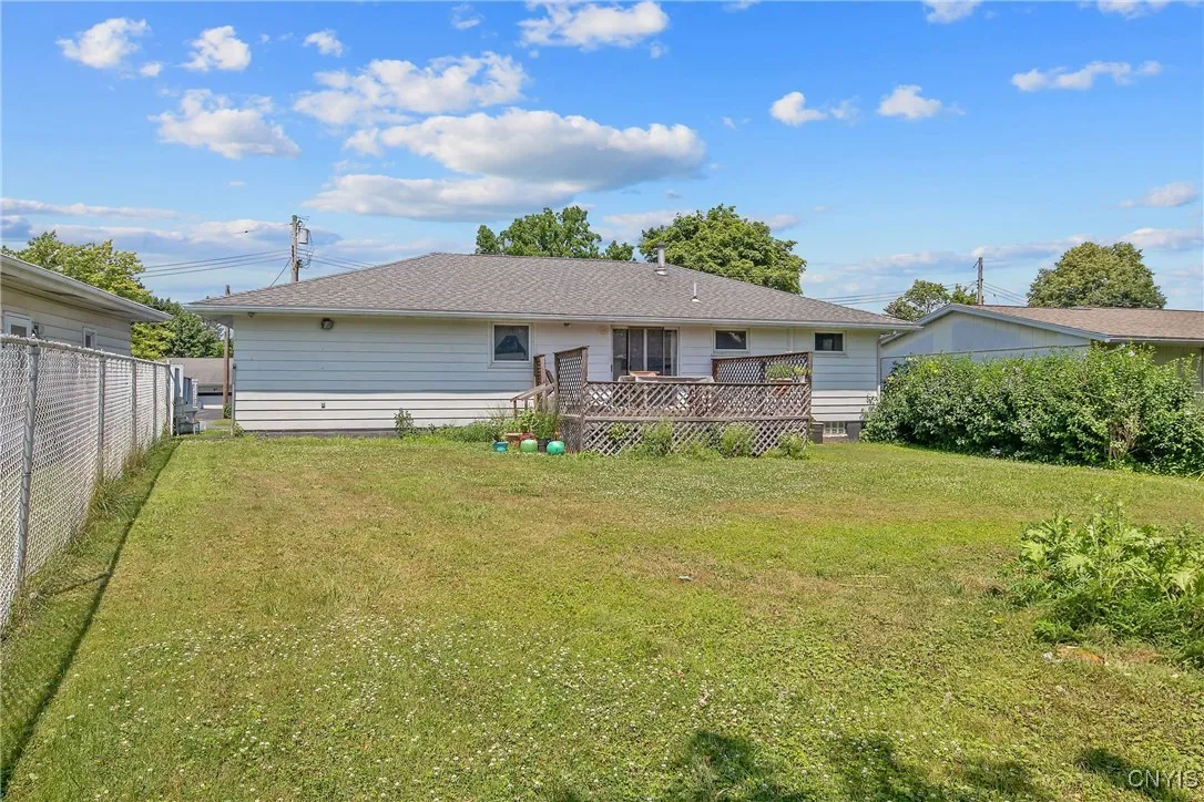 113 Bellshire Lane, Syracuse, New York 13208, Syracuse, New York 13208, 3 Bedrooms Bedrooms, 6 Rooms Rooms,2 BathroomsBathrooms,Residential,For Sale,113 Bellshire Lane, Syracuse, New York 13208,S1623618