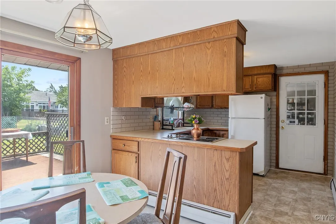 113 Bellshire Lane, Syracuse, New York 13208, Syracuse, New York 13208, 3 Bedrooms Bedrooms, 6 Rooms Rooms,2 BathroomsBathrooms,Residential,For Sale,113 Bellshire Lane, Syracuse, New York 13208,S1623618