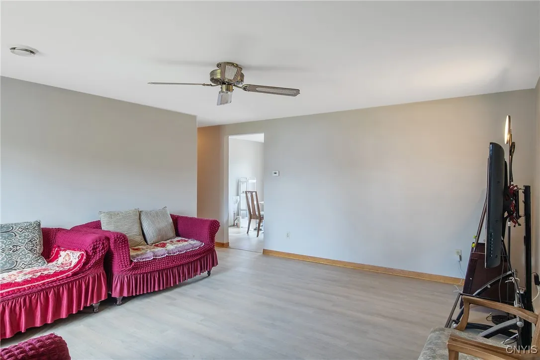 113 Bellshire Lane, Syracuse, New York 13208, Syracuse, New York 13208, 3 Bedrooms Bedrooms, 6 Rooms Rooms,2 BathroomsBathrooms,Residential,For Sale,113 Bellshire Lane, Syracuse, New York 13208,S1623618