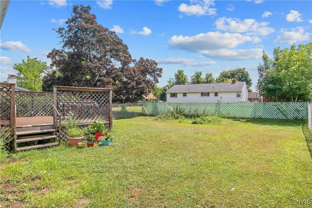 113 Bellshire Lane, Syracuse, New York 13208, Syracuse, New York 13208, 3 Bedrooms Bedrooms, 6 Rooms Rooms,2 BathroomsBathrooms,Residential,For Sale,113 Bellshire Lane, Syracuse, New York 13208,S1623618