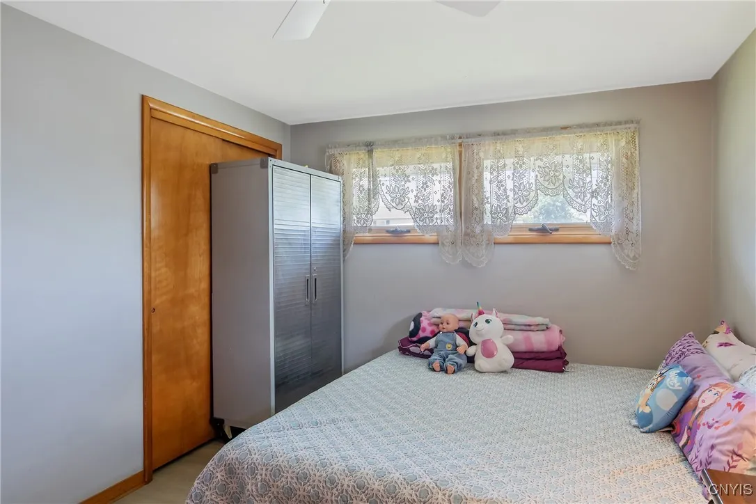 113 Bellshire Lane, Syracuse, New York 13208, Syracuse, New York 13208, 3 Bedrooms Bedrooms, 6 Rooms Rooms,2 BathroomsBathrooms,Residential,For Sale,113 Bellshire Lane, Syracuse, New York 13208,S1623618