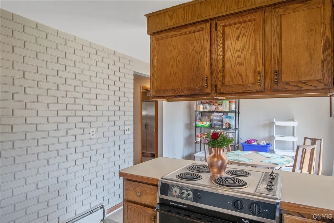 113 Bellshire Lane, Syracuse, New York 13208, Syracuse, New York 13208, 3 Bedrooms Bedrooms, 6 Rooms Rooms,2 BathroomsBathrooms,Residential,For Sale,113 Bellshire Lane, Syracuse, New York 13208,S1623618