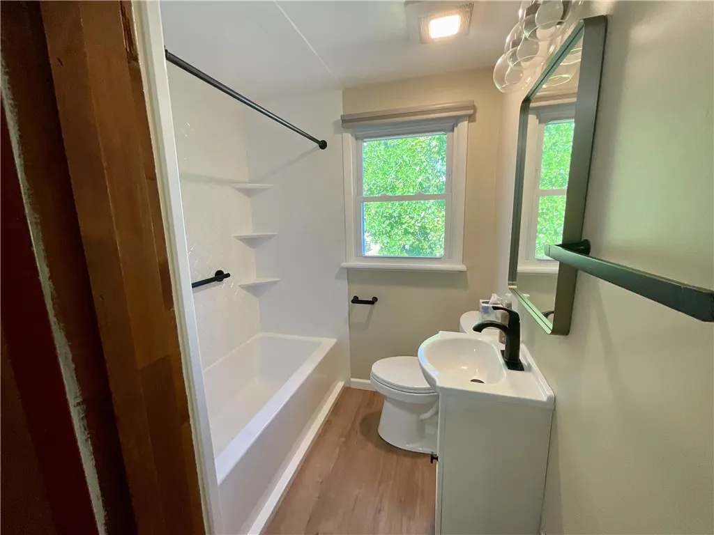 267 Midland Avenue, Tonawanda, New York 14223, Tonawanda, New York 14223, 3 Bedrooms Bedrooms, 7 Rooms Rooms,1 BathroomBathrooms,Residential,For Sale,267 Midland Avenue, Tonawanda, New York 14223,R1623273
